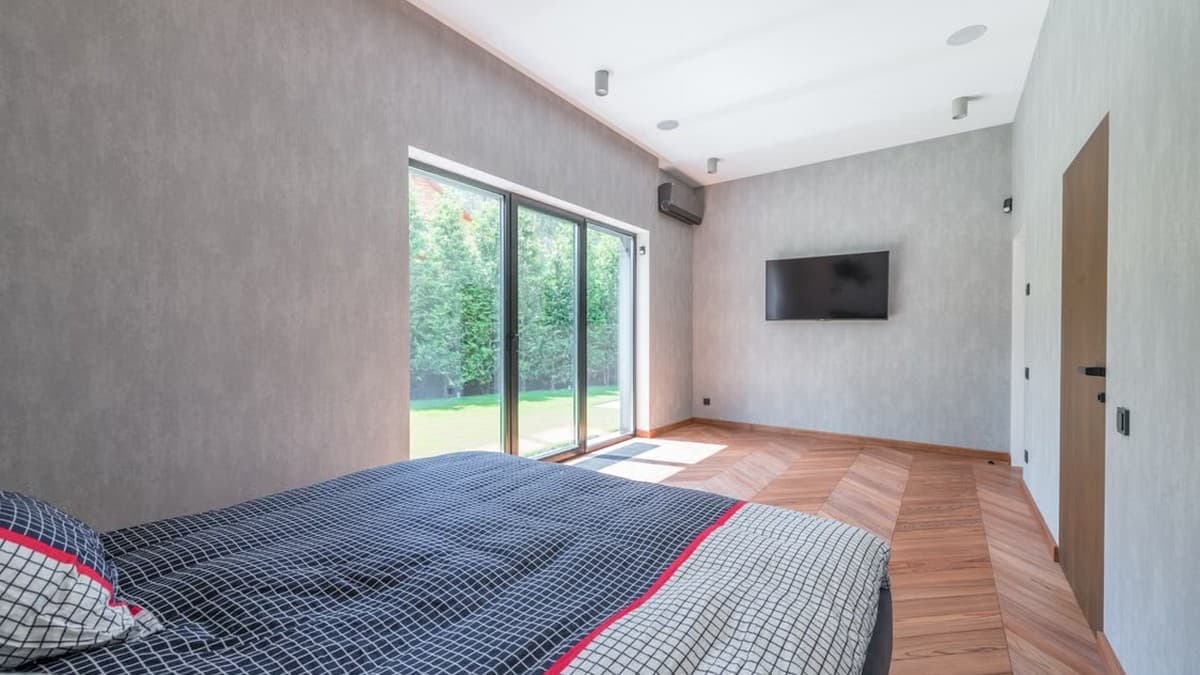Aluminium of kunststof kozijnen: welke past bij uw woning?